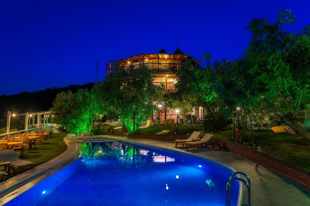 آنیاس هتل - Aeneas Hotel