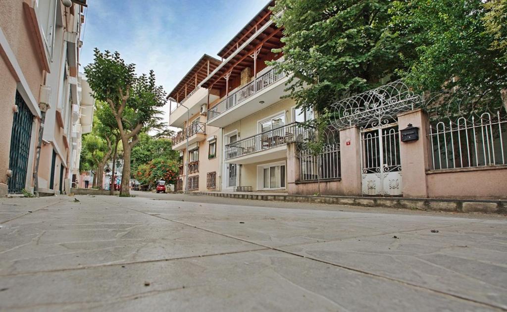 بویوکادا آپارت هتل - ینی آپارت Büyükada Apart Hotel - Yeni Apart