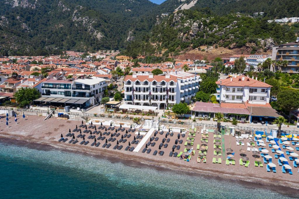 هتل The Diplomat Hotel (Hotel), Turunç (Turkey) Deals