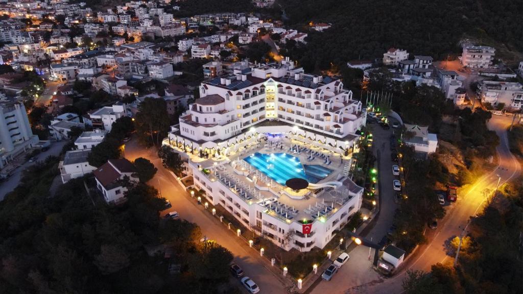 هتل روزیره بیچ ریزورت Roseira Beach Resort