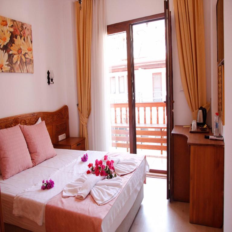 لیمن هتل - Limon Otel