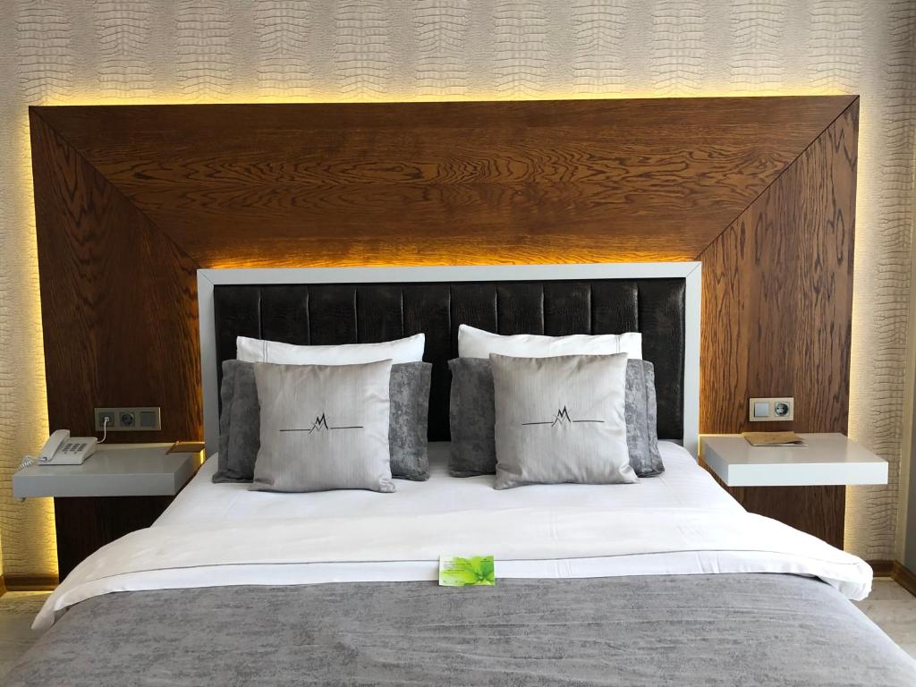 میزون وورلا هتل Maison Vourla Hotel