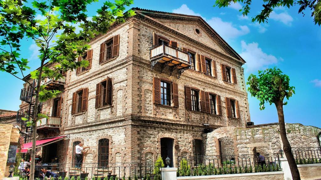 گیریتلیگیل هتل Giritligil Hotel