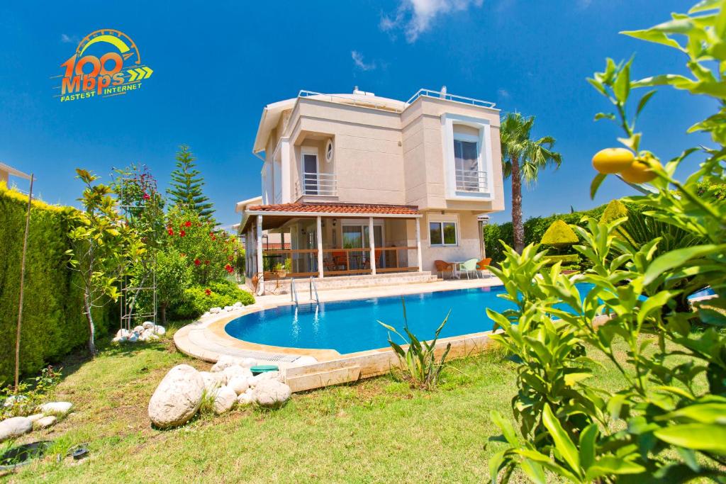 هتل پارادایس تاون ویلا آرت 100 ام بی پی اس فری وای فای Paradise Town Villa ART 100 MBPS free wifi