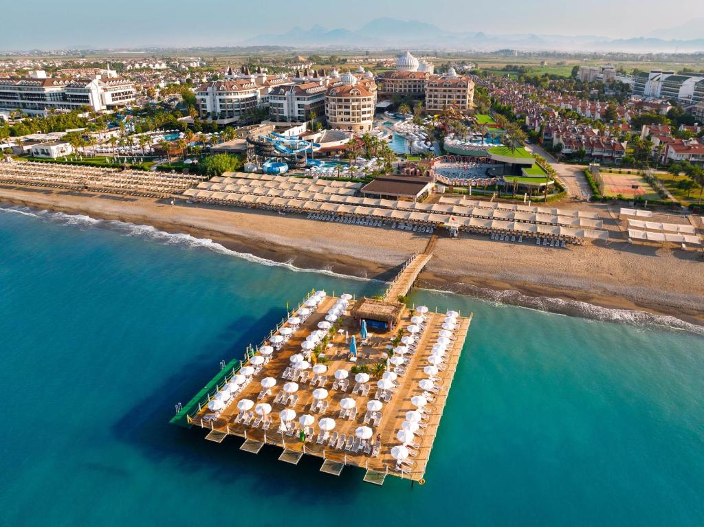 هتل کیرمان بلاقزور ریزورت اند اسپا - Kirman Belazur Resort & Spa