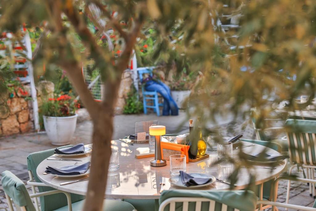 اولد تاون هتل کالکان - Old Town Hotel Kalkan