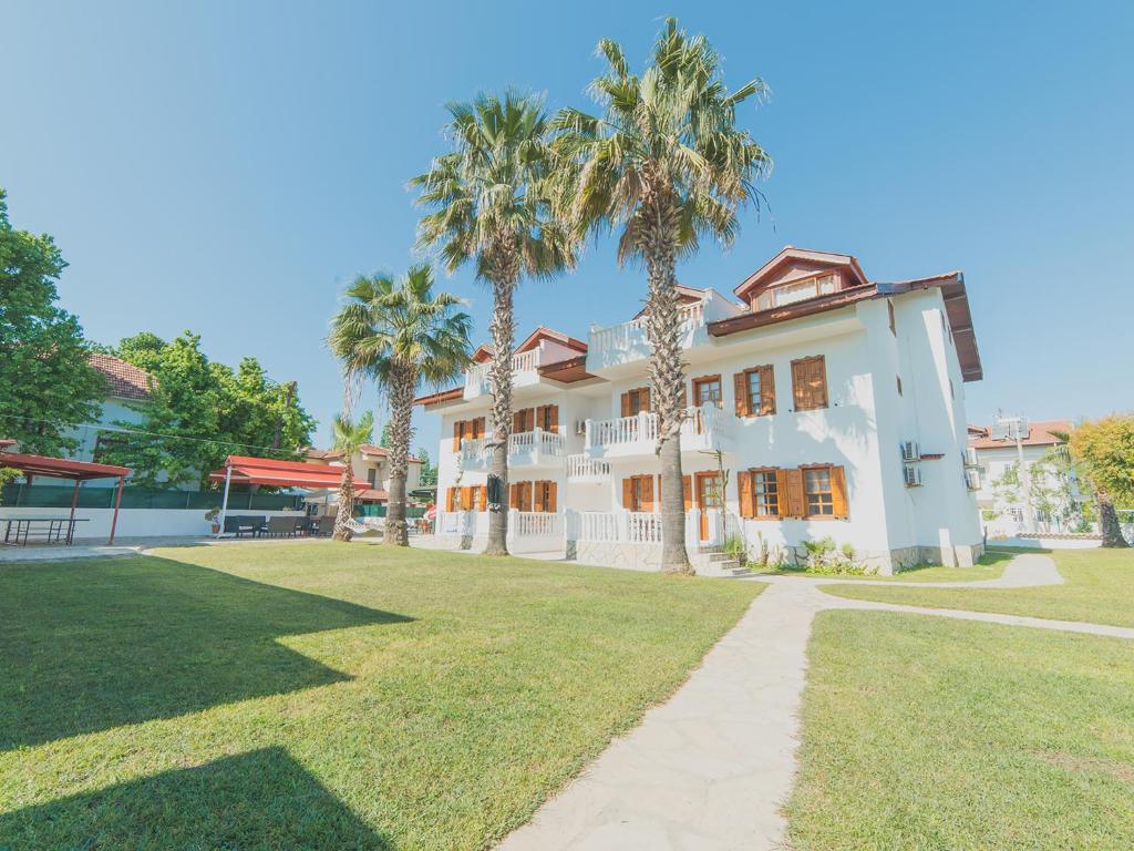 هتل بیاژ ویلاس Beyaz Villas