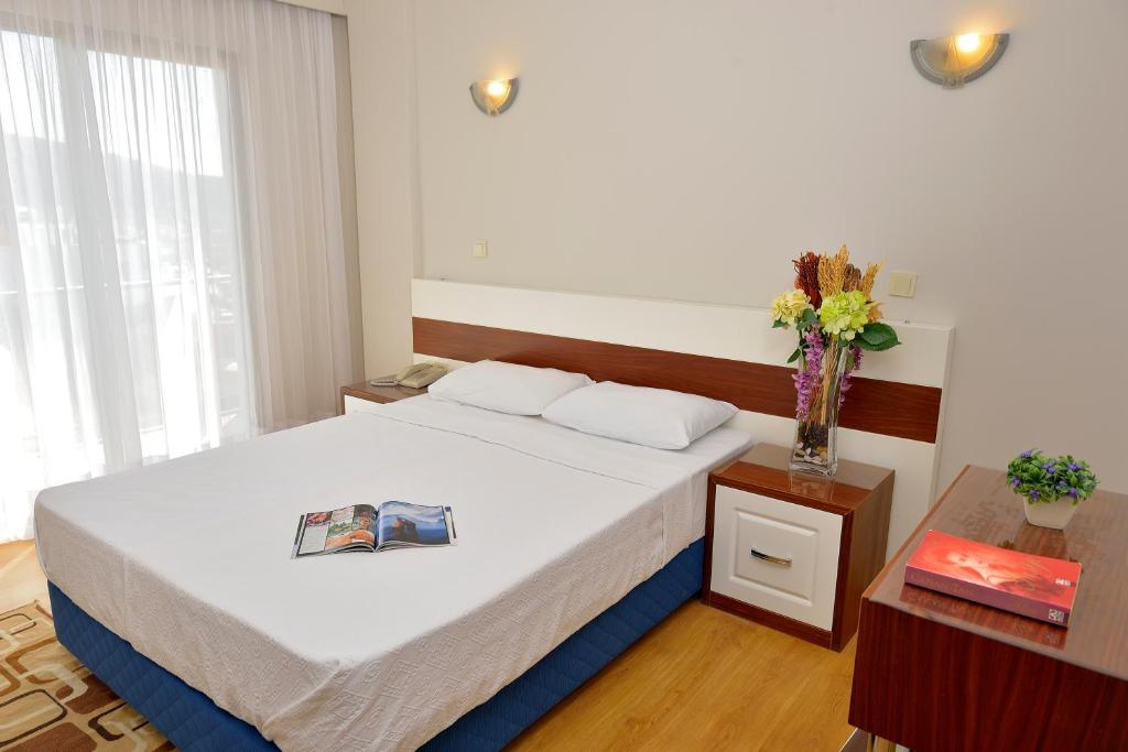 هتل Calis Hotel (Hotel), Çeşme (Turkey) Deals