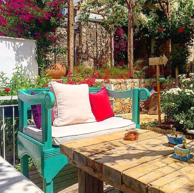 هتل ذ وایت هاوس کالکان The White House Kalkan