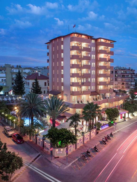 مهی فلاور آپارت هتل May Flower Apart Hotel
