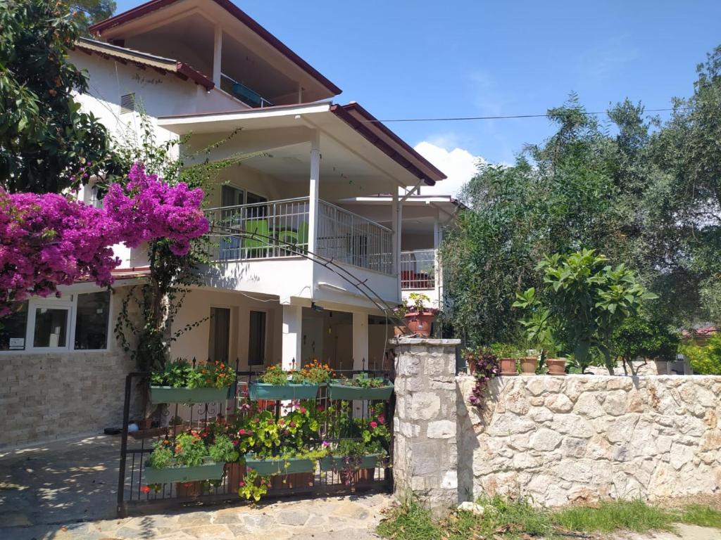 بوجک آپارت هتل گوچک و بیچ - Bucak Apart Hotel Göcek & Beach