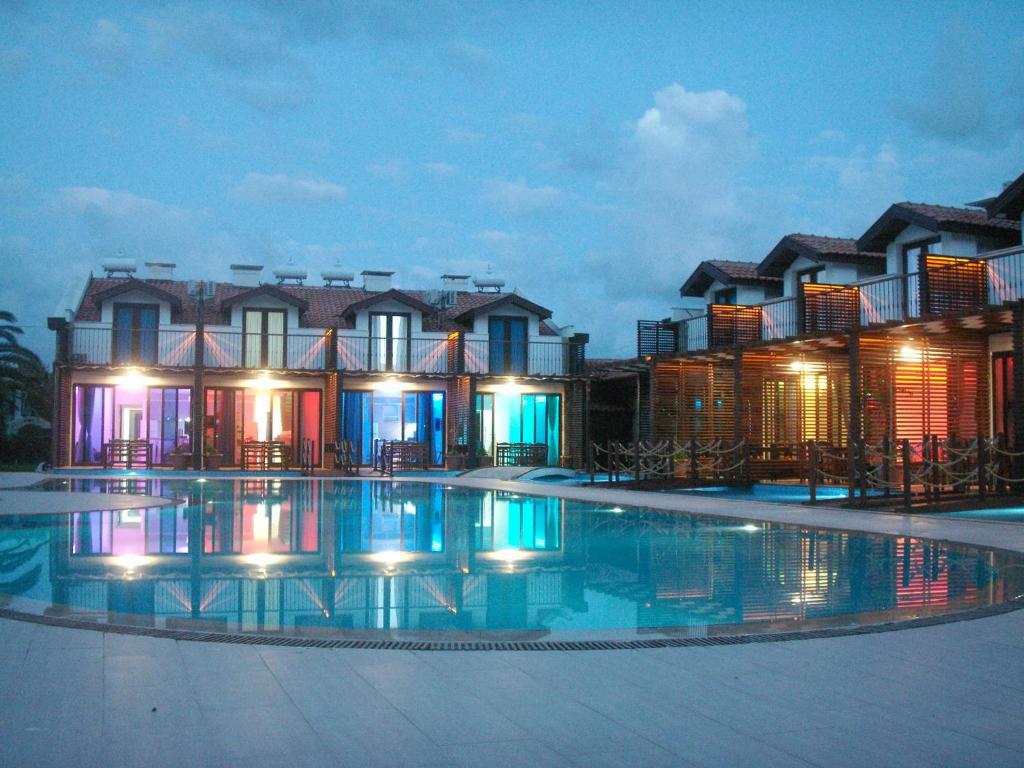 هتل آیدوس سوئیتس Aydos Suites