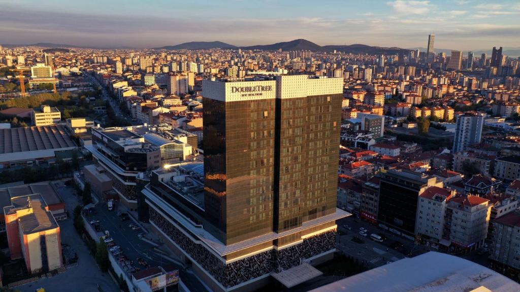 هتل Doubletree by Hilton Istanbul Umraniye (Hotel) (Turkey) Deals