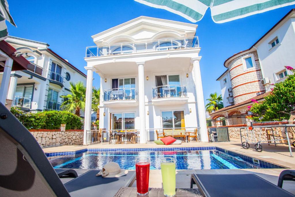 هتل اسمنز ویلاز - Smans Villas