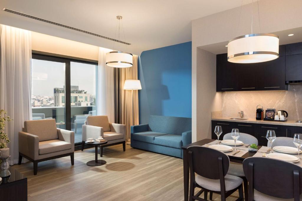 هتل Park Inn by Radisson Istanbul Atasehir (Hotel) (Turkey) Deals