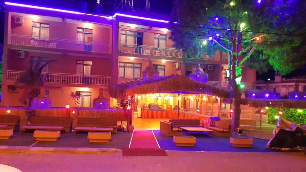 هتل Grand Yayla Hotel (Hotel), Çeşme (Turkey) Deals