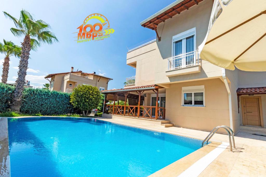 هتل پردایس تاون ویلا لاکی 100 ام بی پی اس فری وای فای Paradise Town Villa Lucky 100 MBPS free wifi