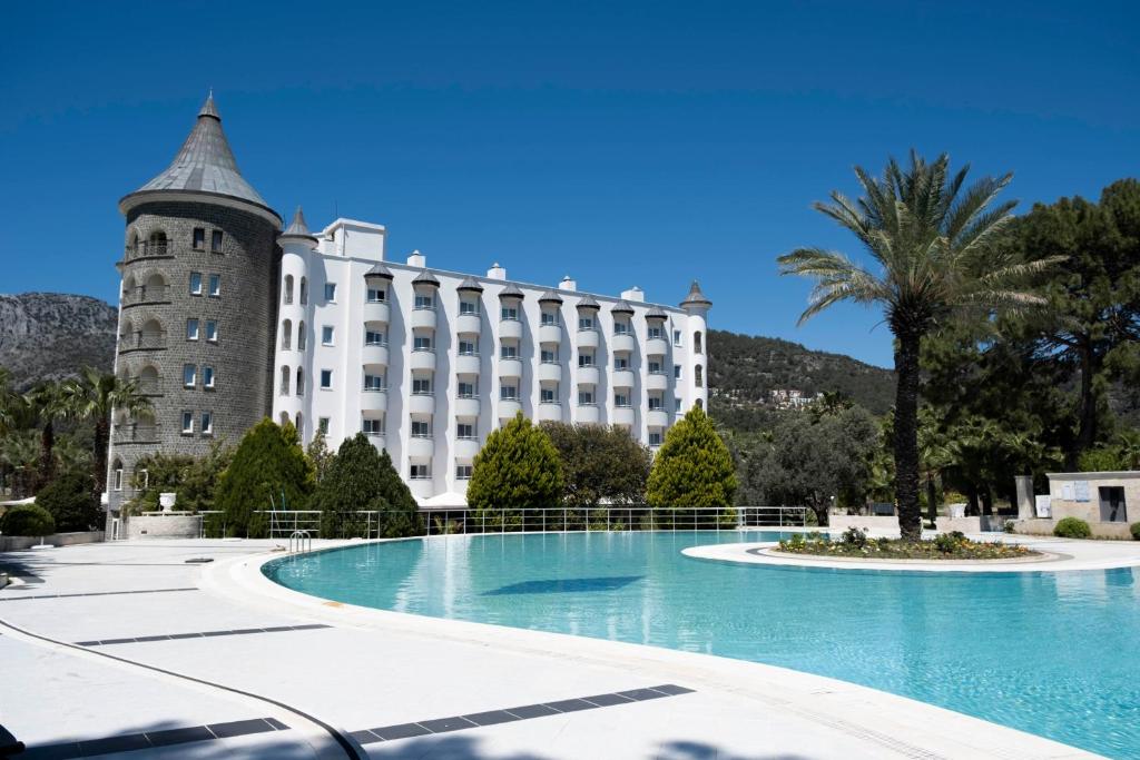 اکس لایف هتل ساریگرمه ۱۵ - بزرگسال هتل X Life Hotel Sarıgerme 15 - Adult Hotel