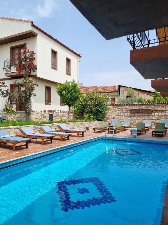 هتل Kusadasi Sezgins Boutique Rooms (Hotel), Kuşadası (Turkey) Deals