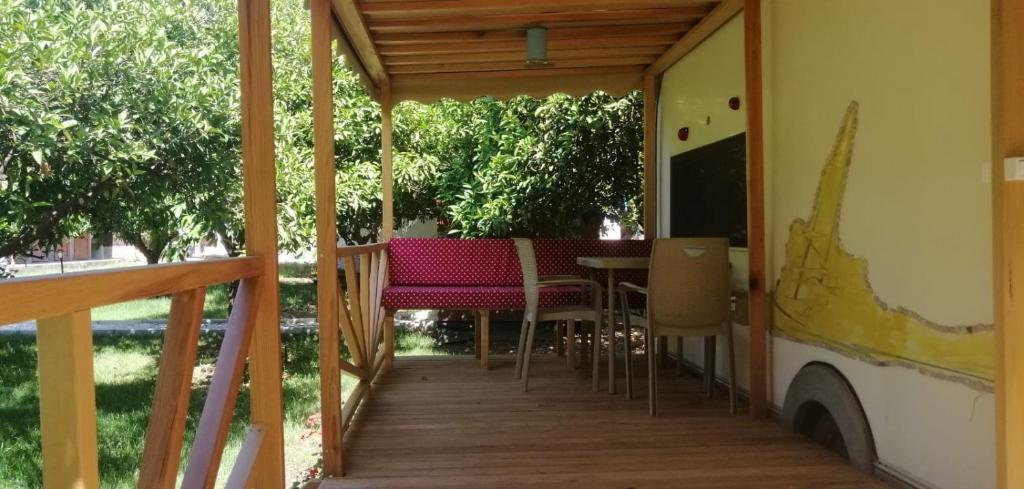 هتل کارا کدی بیچ بونگالو - Kara Kedi Beach Bungalow