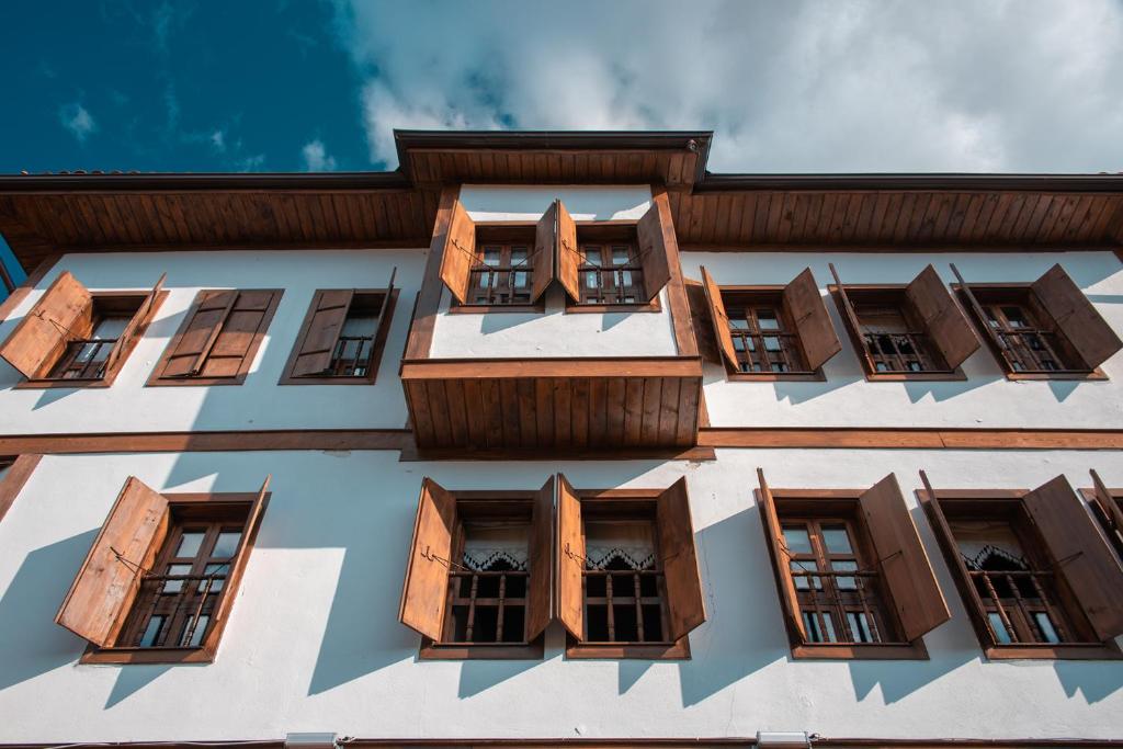 هتل هانِدان کُنک هُتِل - Hanedan Konak Hotel