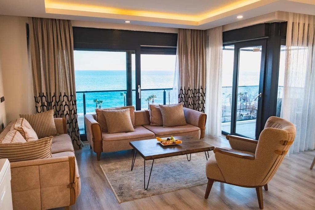 هتل اُنی وَن سوئیتس اند ریزیدنسز ONLY ONE Suites & Residences