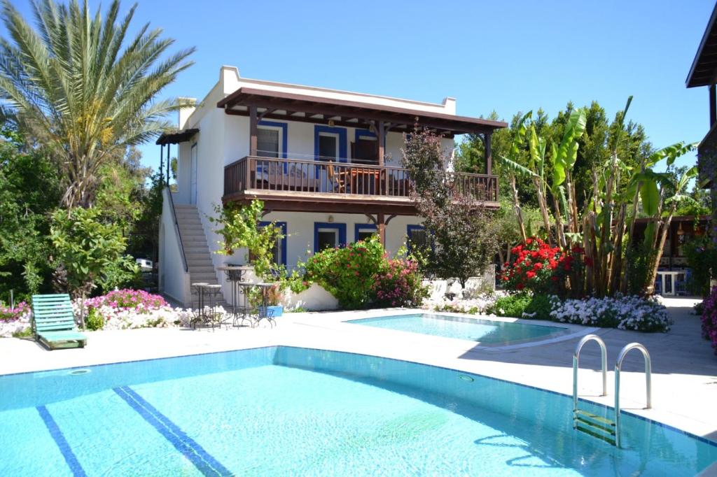 هتل پردایس گوموشلوک Paradise Gümüşlük