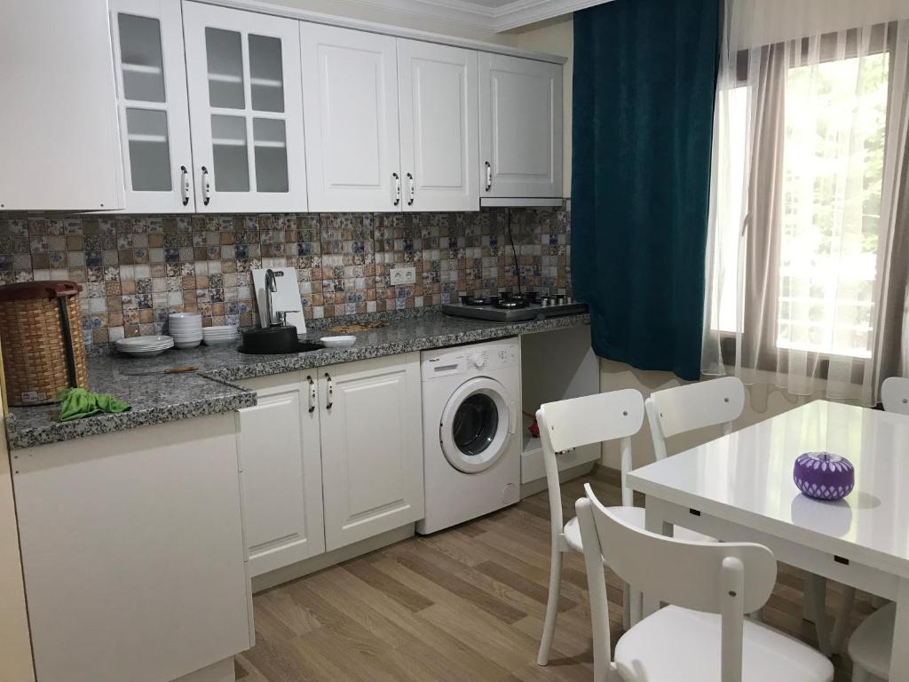 MAVİ KÖŞK UZUNGÖL