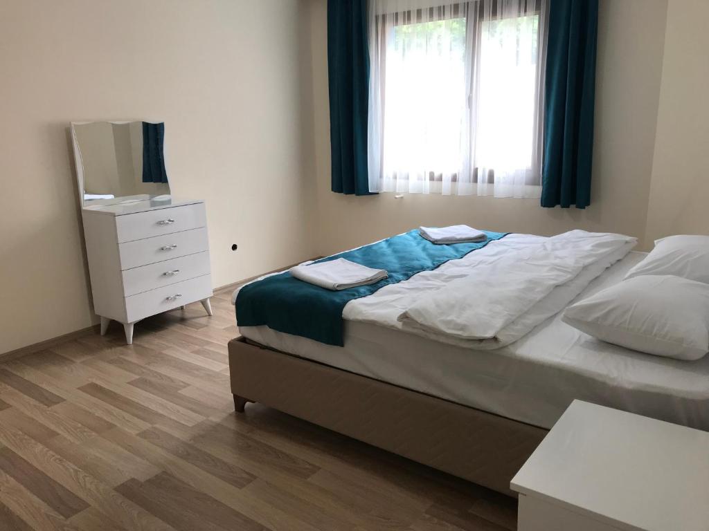 MAVİ KÖŞK UZUNGÖL