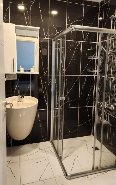 هتل آنمو سوئیت Anemo Suite