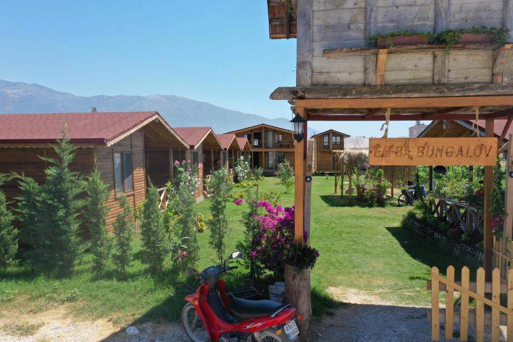 هتل ام-با بوتیک بونگالوو EM-BA BUTİK BUNGALOV