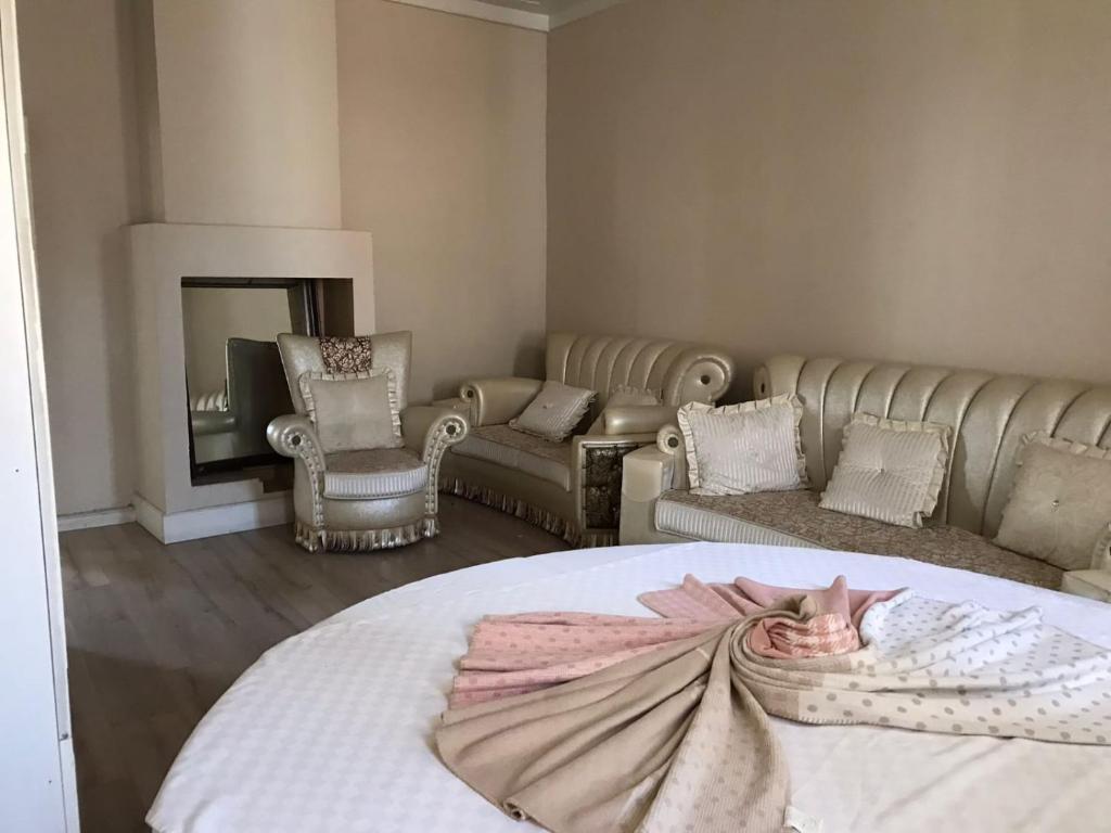 هتل آنتیک هاوس (آنتالیا سنتر) ANTIQUE HOUSE (ANTALYA CENTER)