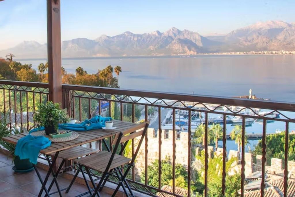 هتل ماوی آولوی - اود تاون آپارتمانز Mavi Avlu - Old town apartments