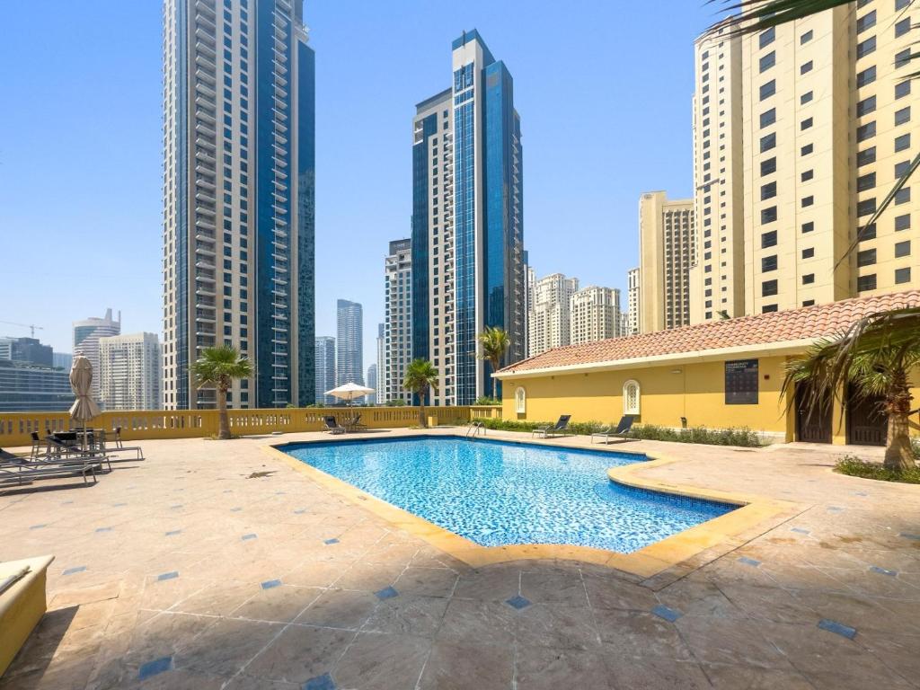 هتل Classic Vintage 2BDR In Rimal JBR (Apartment), Dubai (UAE) Deals