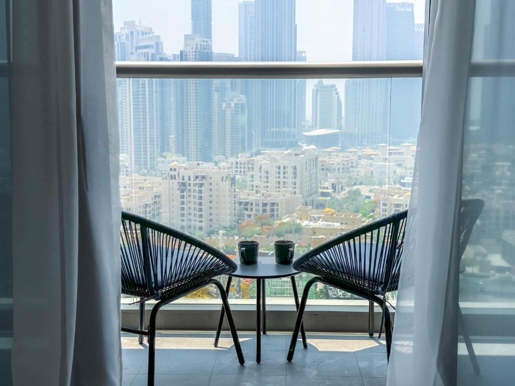 هتل High Floor Burj Khalifa View 1BR - Business Bay (Apartment), Dubai (UAE) Deals