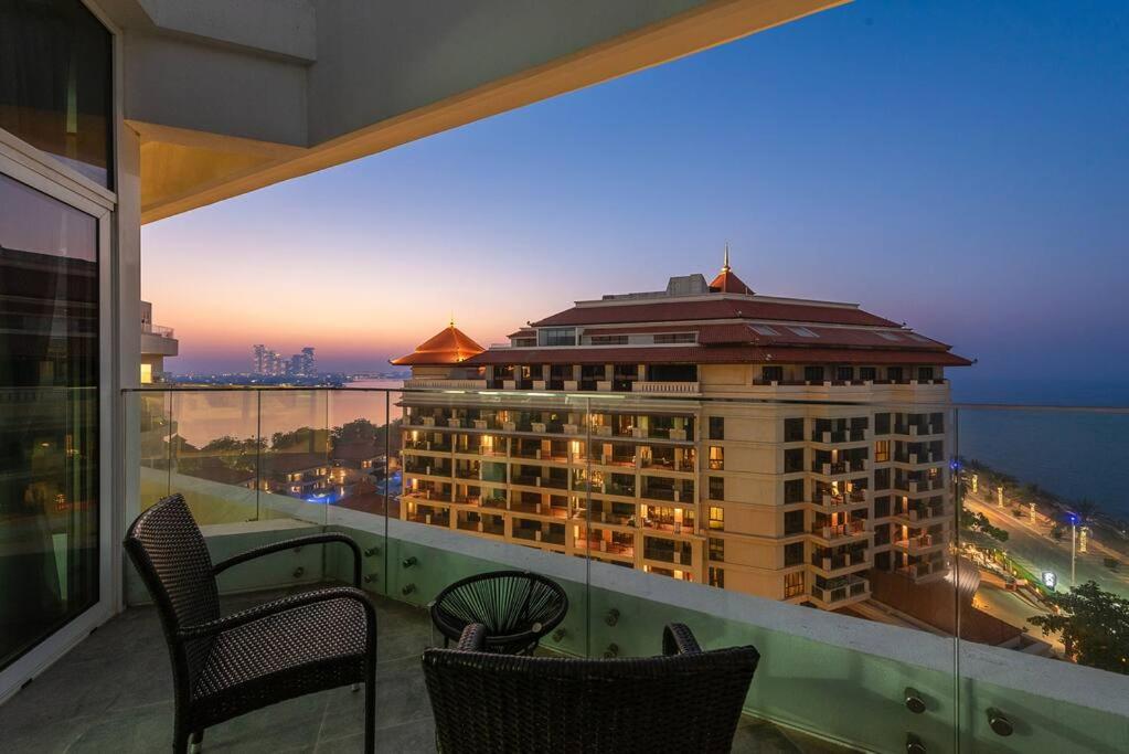 هتل FIRST CLASS 1BR Tranquil Ocean View Haven (Apartment), Dubai (UAE) Deals