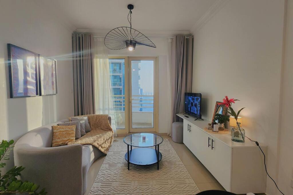 هتل Oceanview Terrace1BR Dubai Marina with Sunset and Sea View (Apartment) (UAE) Deals