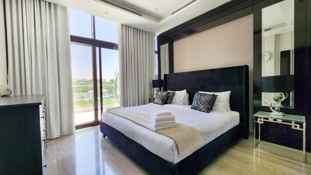 هتل فملی روم ان سویت این گلف ویلا - شرد کیچن - Family Room Ensuite in Golf Villa - SHARED KITCHEN