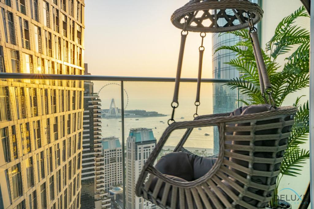Charming 1BR in Damac Heights, Dubai Marina by Deluxe Holiday Homes