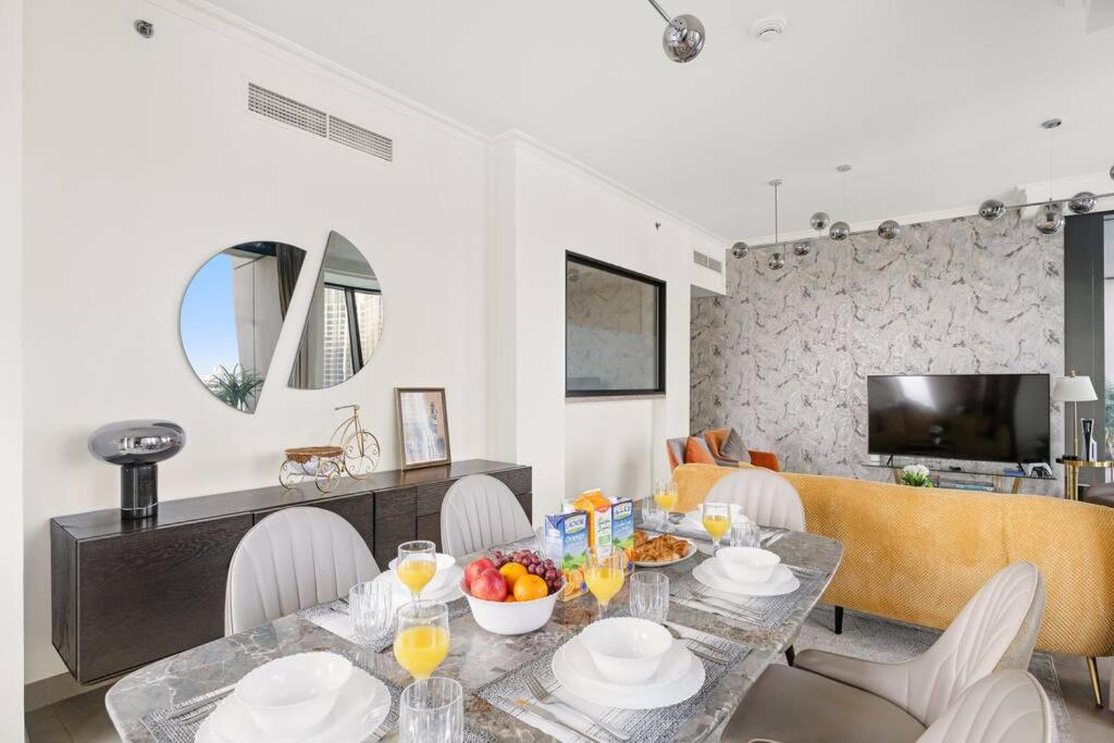 FIRST CLASS 3BR Burj Khalifa & Fountain View