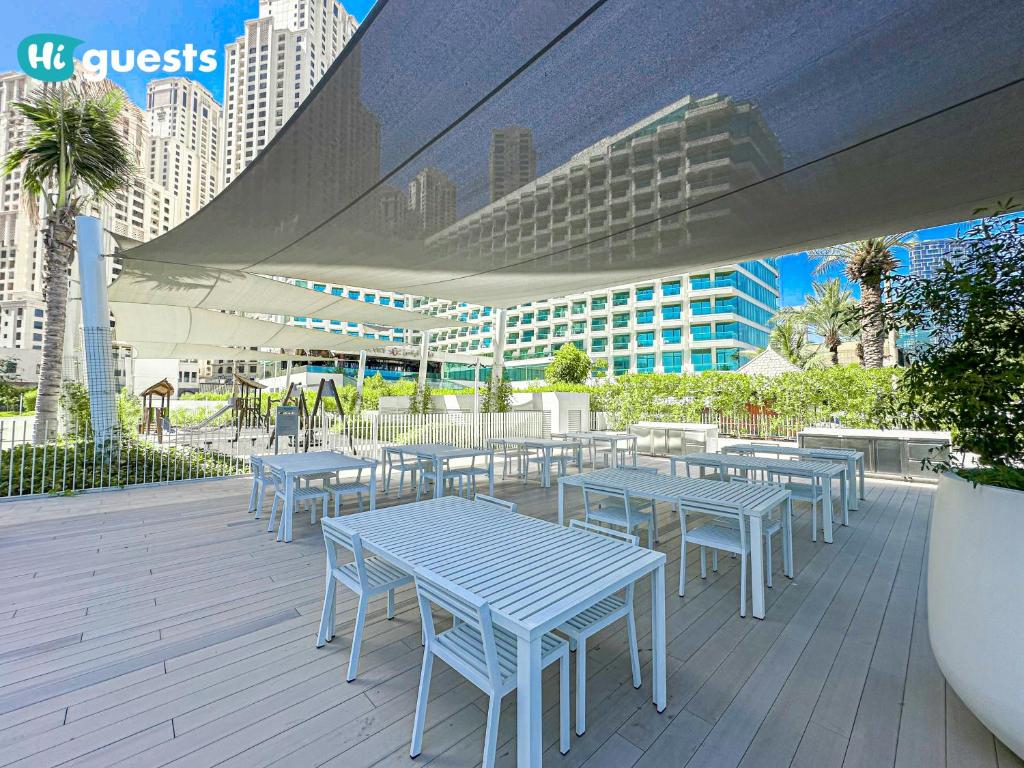HiGuests - Ocean Views and Comfort in La Vie, JBR