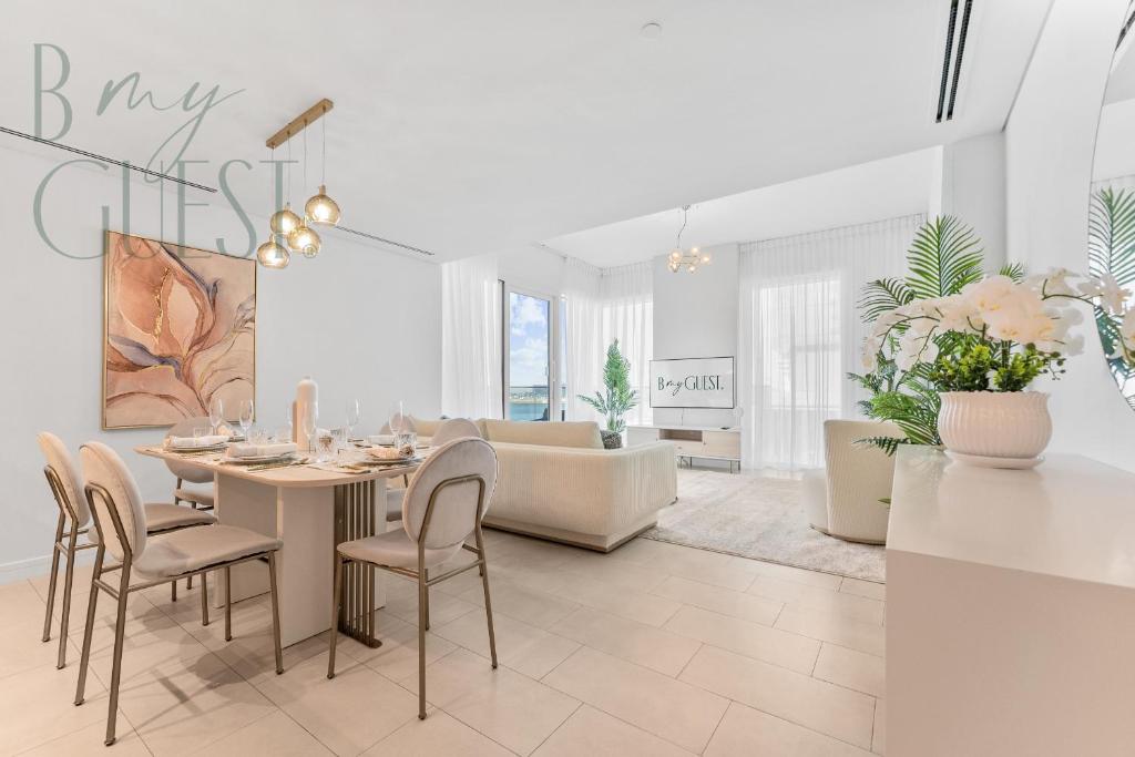 Unwind in style in La Vie 2BR with Beach Access