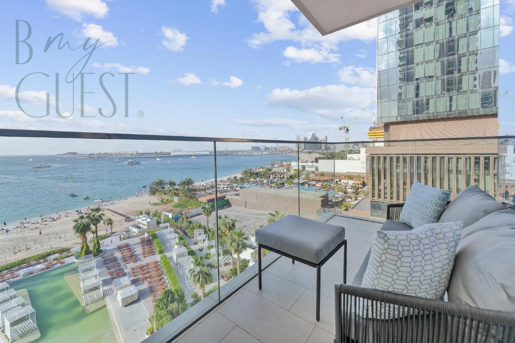 Unwind in style in La Vie 2BR with Beach Access