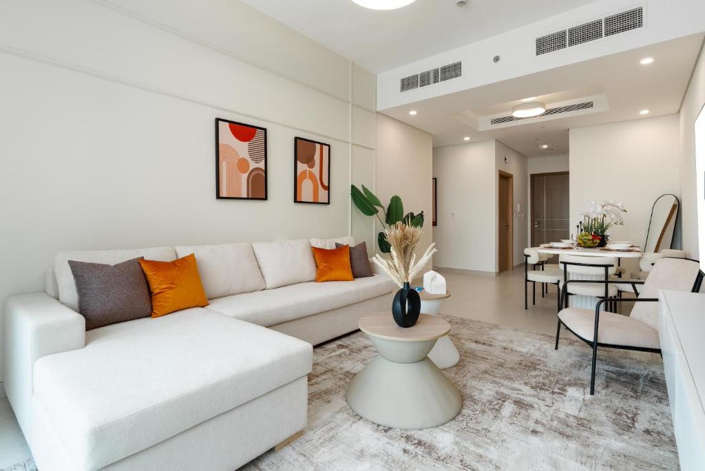Business Bay & Canal View - CityApartmentStay