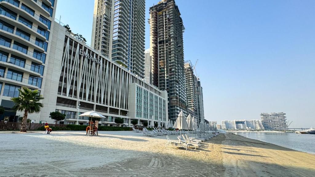 Beachfront 2-BDR, High floor, Sea and Palm View, Beach Access