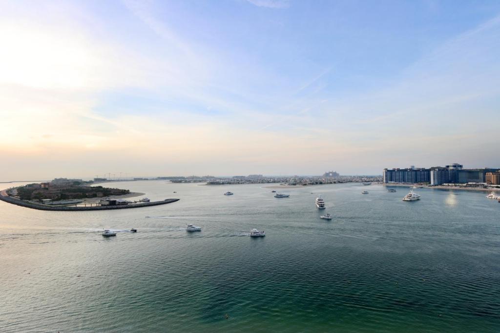 Beachfront, Perfect sea view, Private beach access, 2-BDR