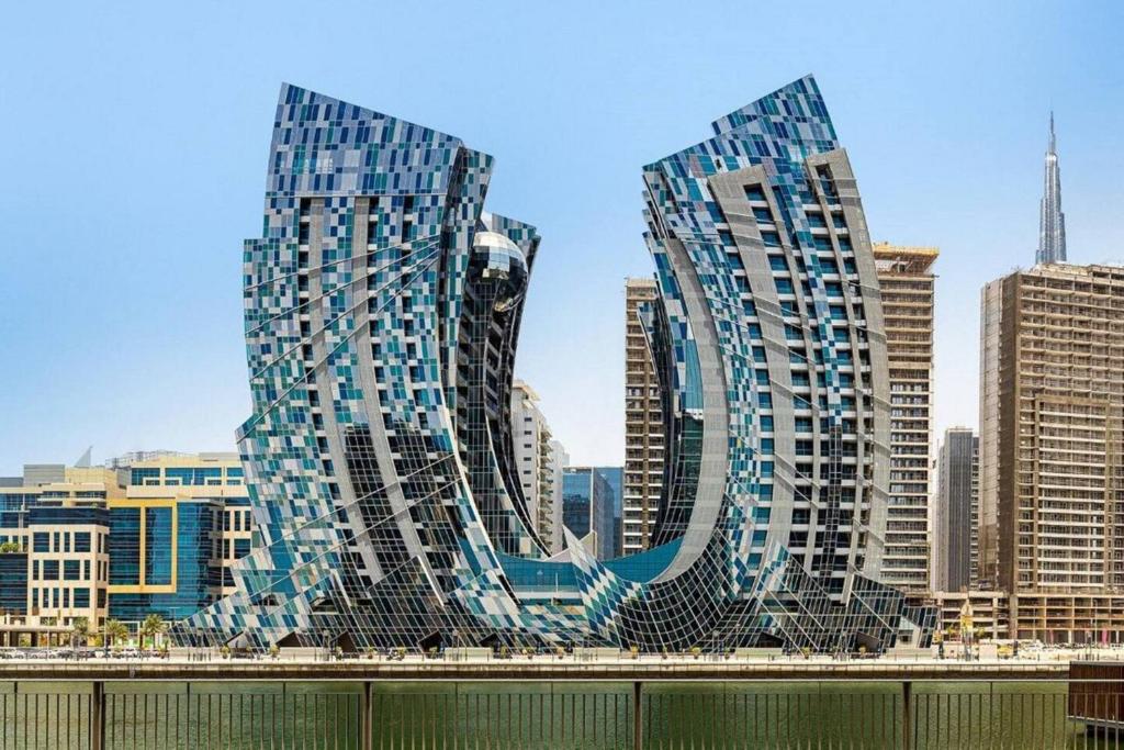 GLOBALSTAY J One Tower Apartments at Pearl of UAE