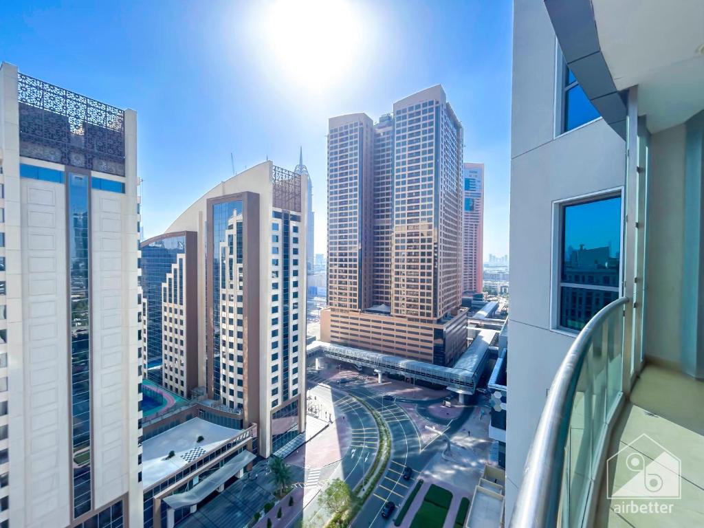 Luxury stay at Madison 2Bedroom Balcony