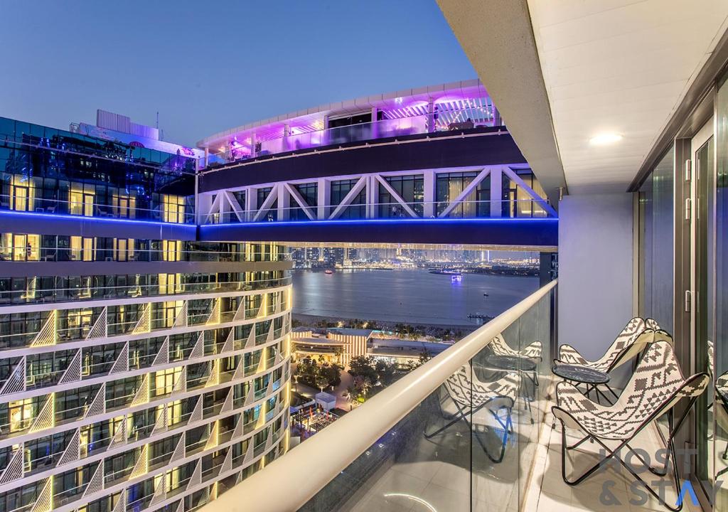 Luxurious 1BR Palm Seven, Palm Jumeirah