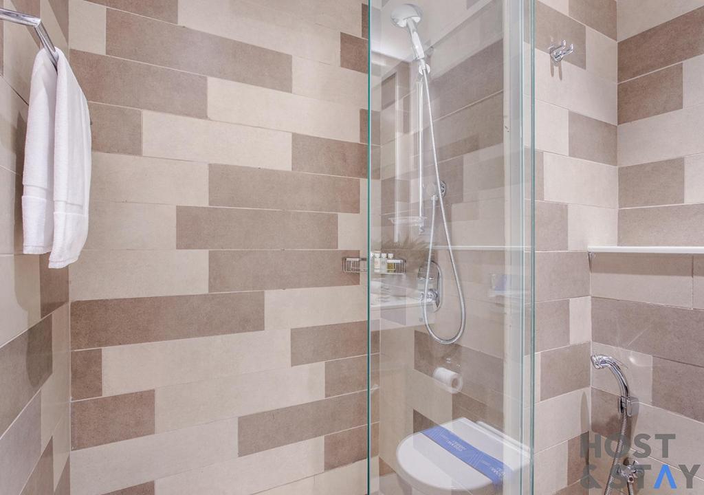 Luxurious 1BR Palm Seven, Palm Jumeirah